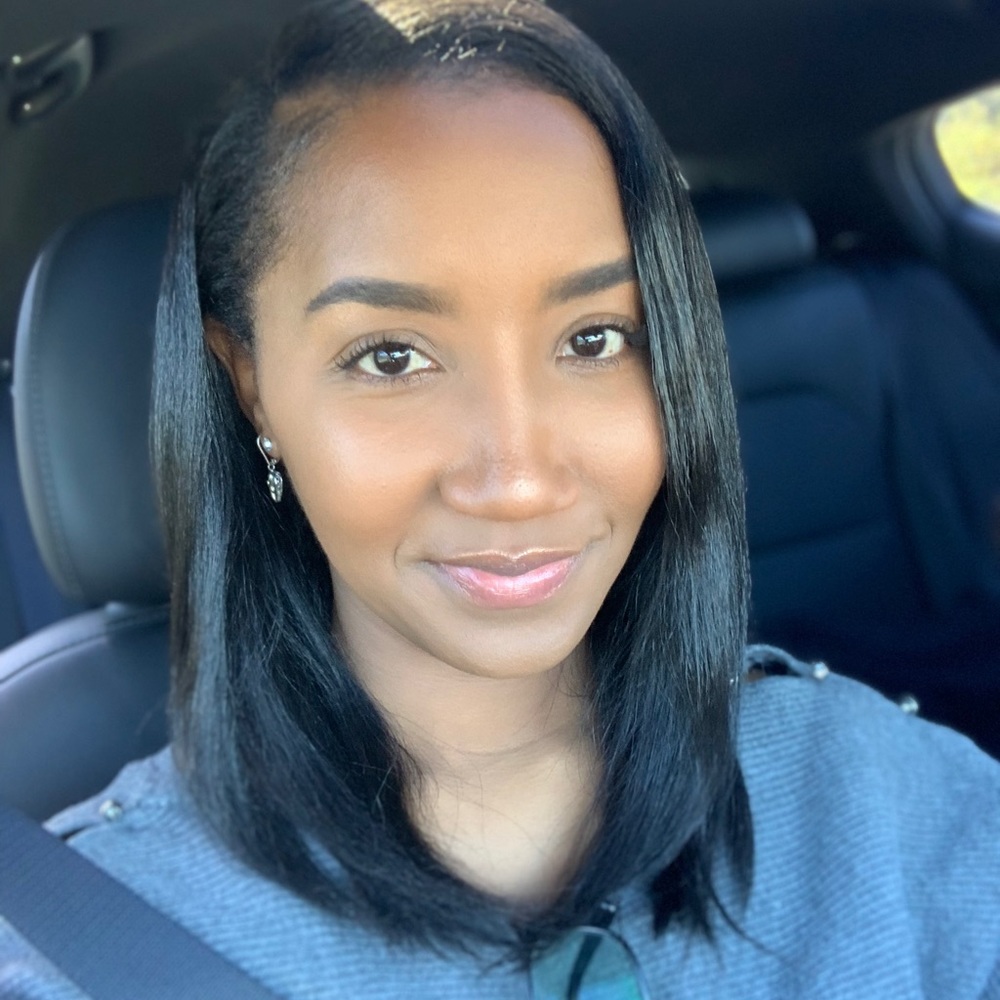 Meet your Posher, Angela